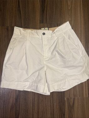 Tuckernuck Tailored High-Rise Cotton Bermuda Shorts in Cream